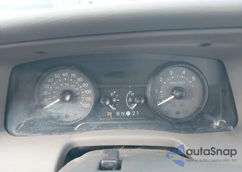 2007 Mercury Grand Marquis Gs z USA, uszkodzony, nr VIN 2MEFM74V47X633821